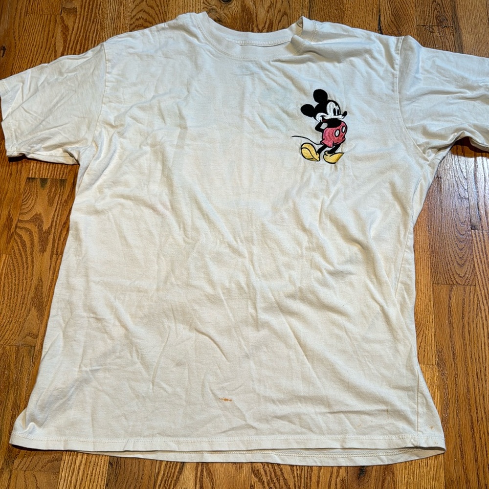 Disney Mickey Mouse embroidered 70s shirt size L (small flaw)